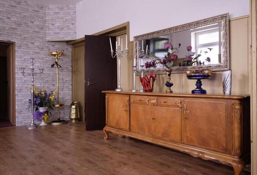 בית מלון כפרי Grüner Kranz