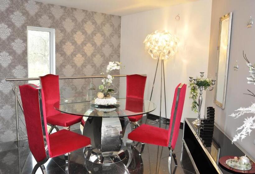 בית מלון כפרי Gästehaus Villa Casamia