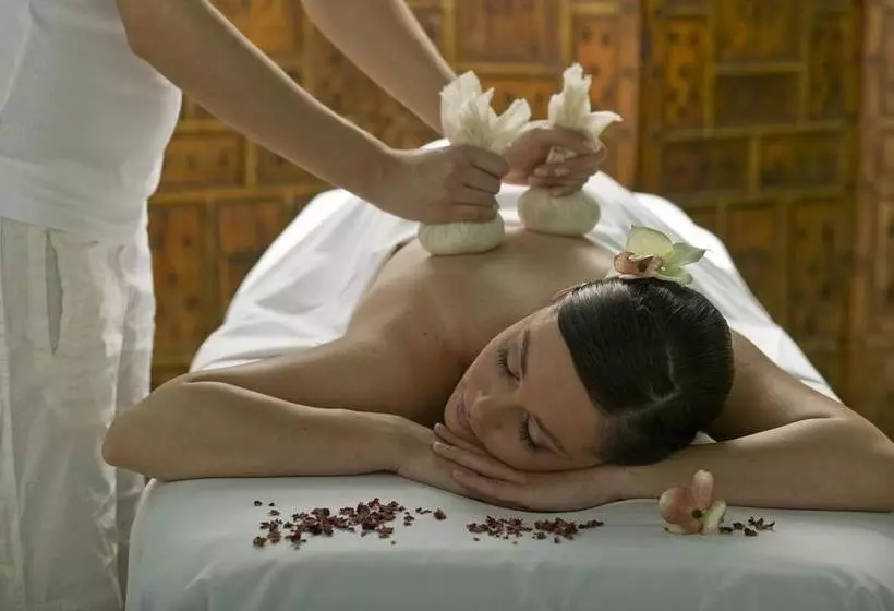ホテル Gut Sternholz Spa