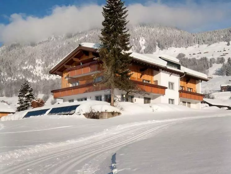Hotelli Haus Alpina