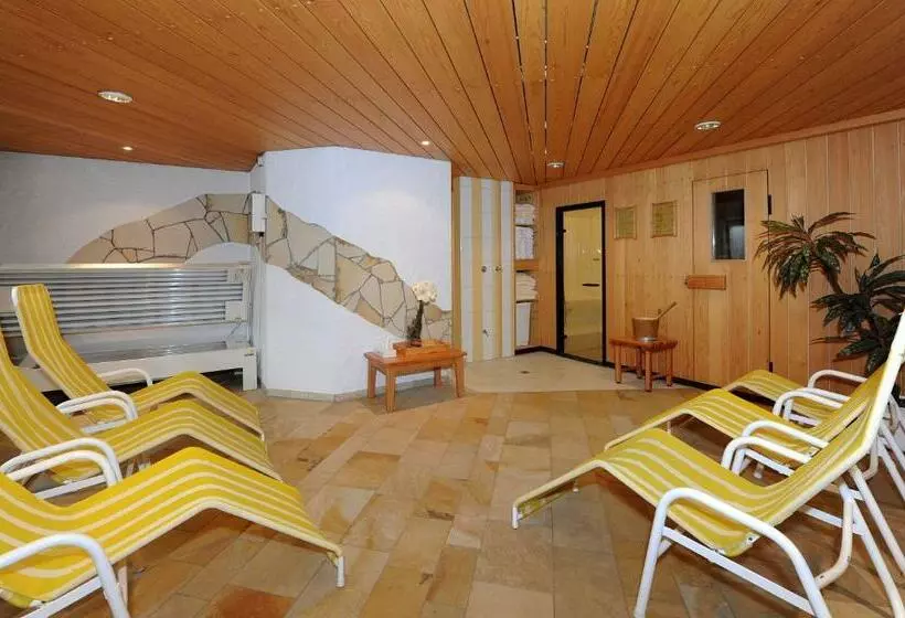 Hotelli Haus Alpina