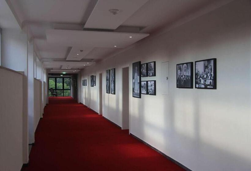 Отель Kloster Steinfeld Gästehaus