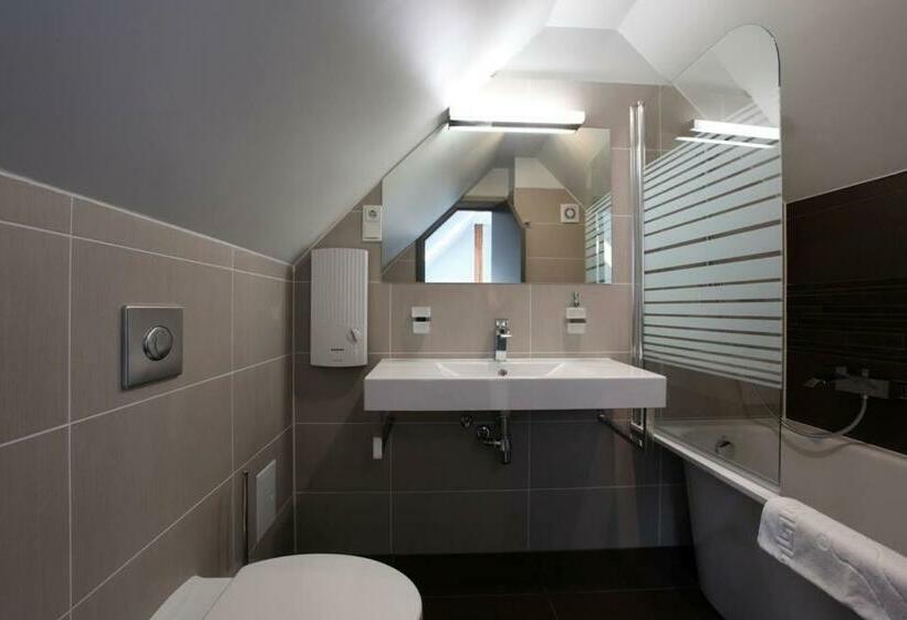 酒店 Landgasthaus Jägerhof