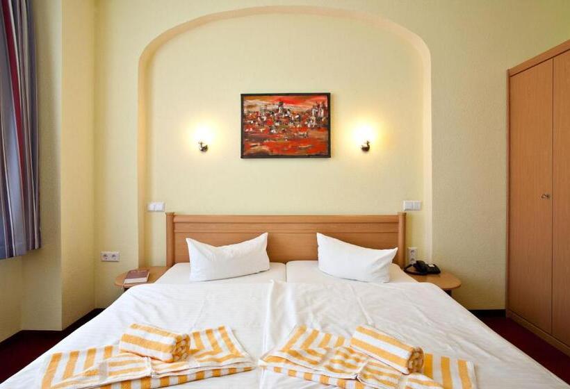 فندق Pension Am Schwanenteich