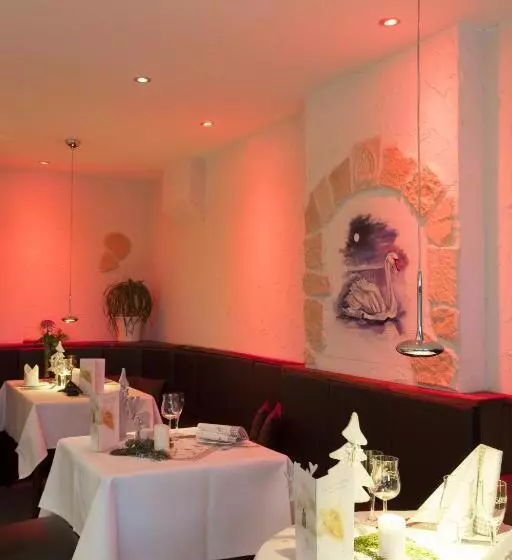 ホテル Pension Am Schwanenteich