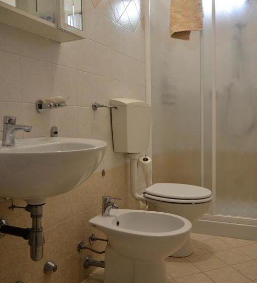 Отель Residence Poggio Al Lago