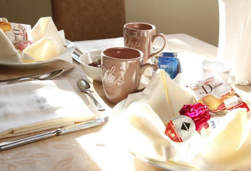 Отель Villa Clementina