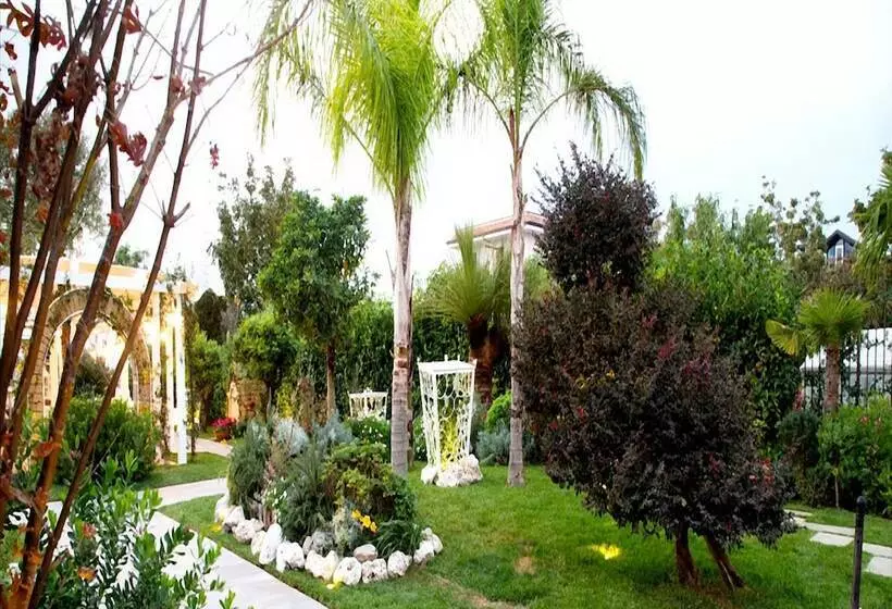 Hotelli Villa Clementina