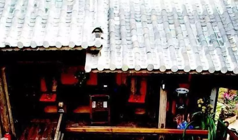Hotelli 2418 Inn Lijiang