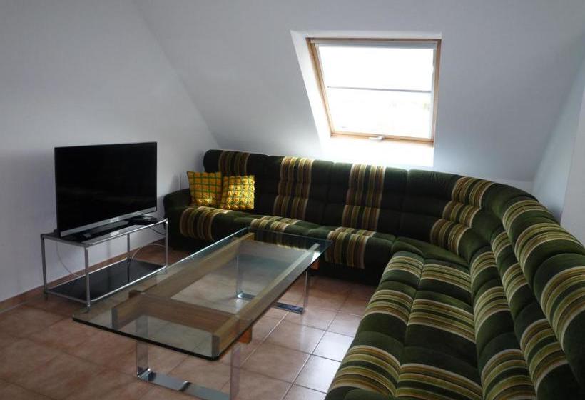 Biozertifiziertes Hotel Höpfigheimer Hof Mit Wein Shop