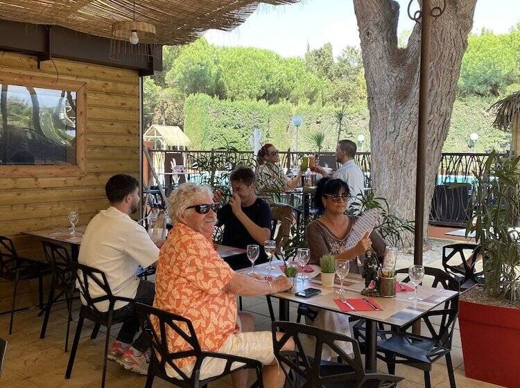 בית מלון כפרי Camping Le Sainte Marie