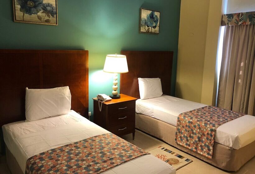 هتل Carl S Unique Inn & Conference Facilities