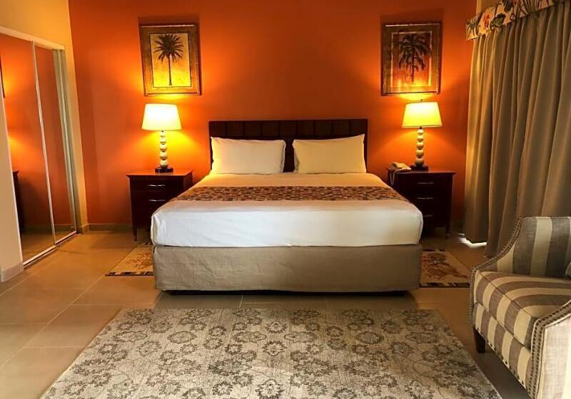 هتل Carl S Unique Inn & Conference Facilities