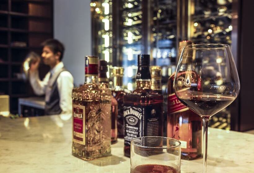 The Lotus Hotel Chongqing