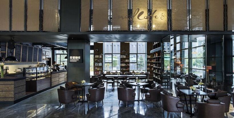 The Lotus Hotel Chongqing