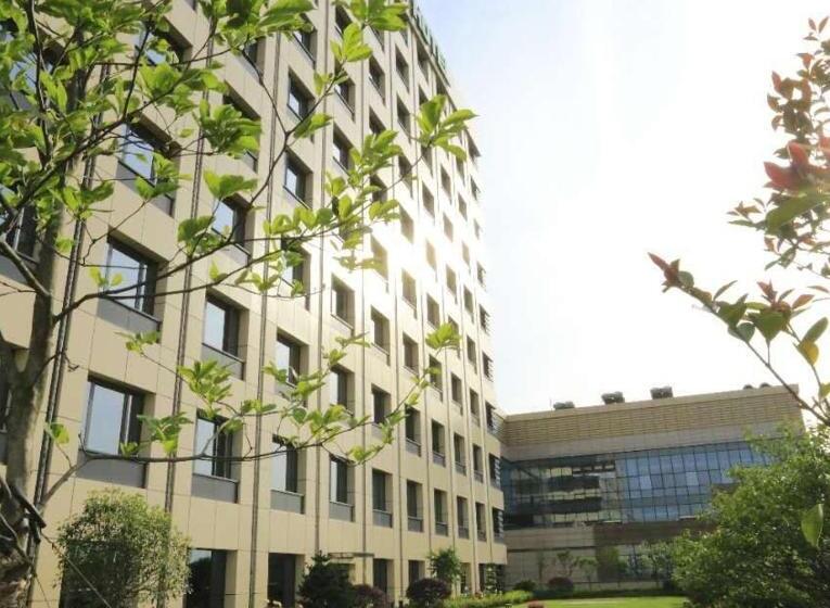 Evergreen Laurel Hotel, Shanghai