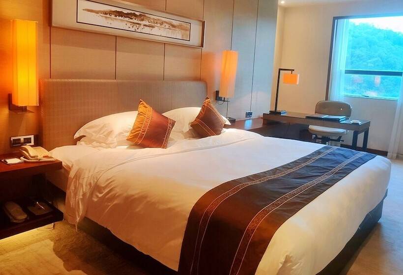 Отель Heyuan Mels Welton Evergreen Lake