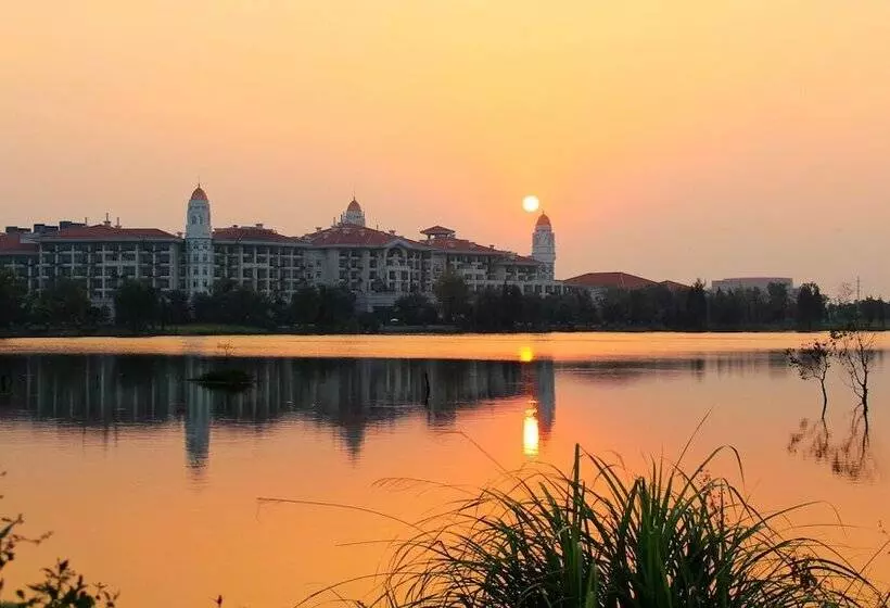 ホテル Country Garden Chizhou Phoenix