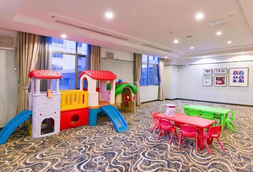 בית מלון כפרי Country Garden Phenix