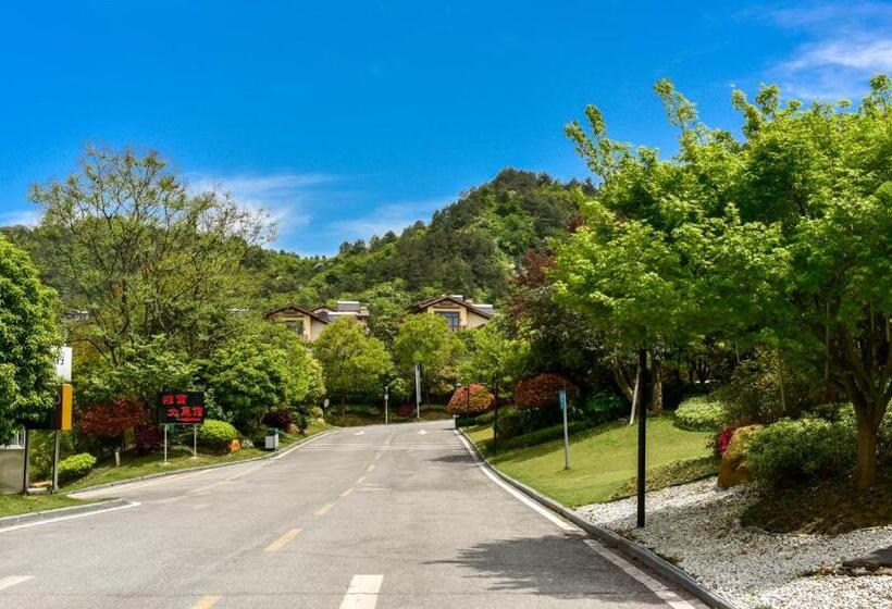 בית מלון כפרי Country Garden Phenix