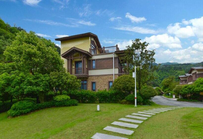 בית מלון כפרי Country Garden Phenix