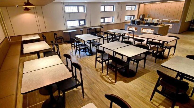 Hanting Hotel Shijiazhuang Zhonghua Bei Street