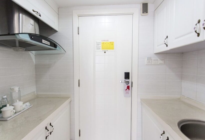 Hotel Sanya Huabaoshi