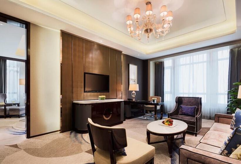 Отель Wanda Realm Yinchuan