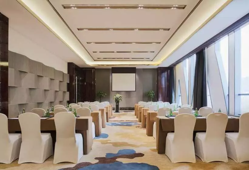 هتل Wanda Realm Yinchuan