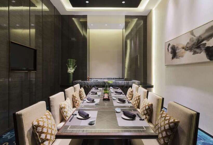 Отель Wanda Realm Yinchuan