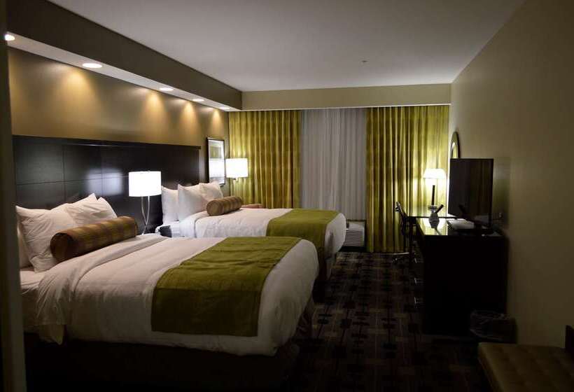 בית מלון כפרי Best Western Premier University Inn