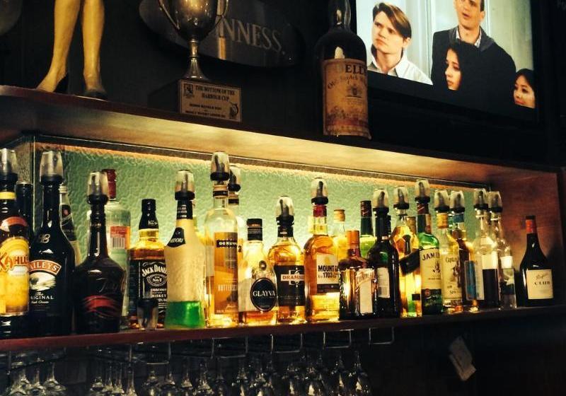 בית מלון כפרי Bondi Shores Accommodation