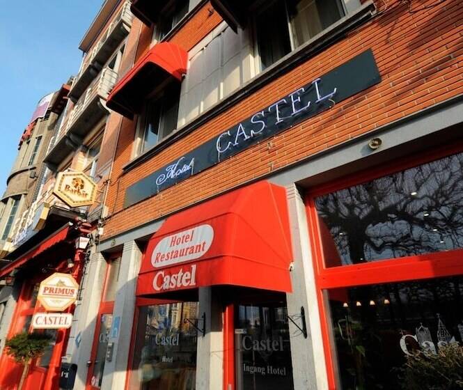 فندق Castel