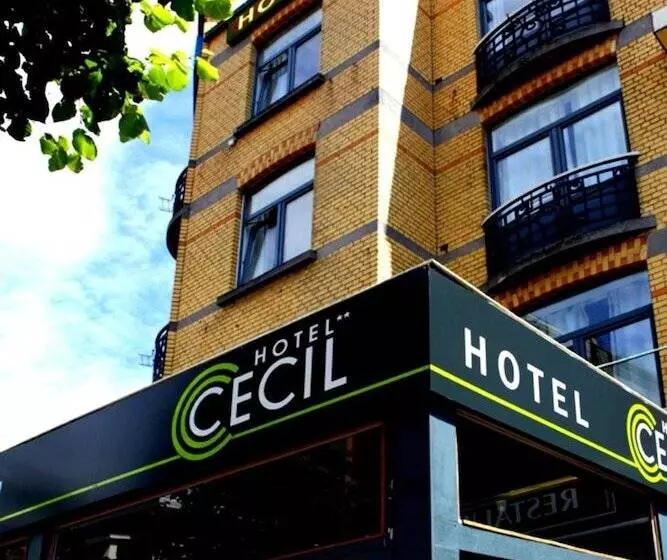هتل Cecil