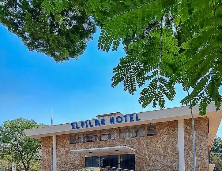ホテル El Pilar