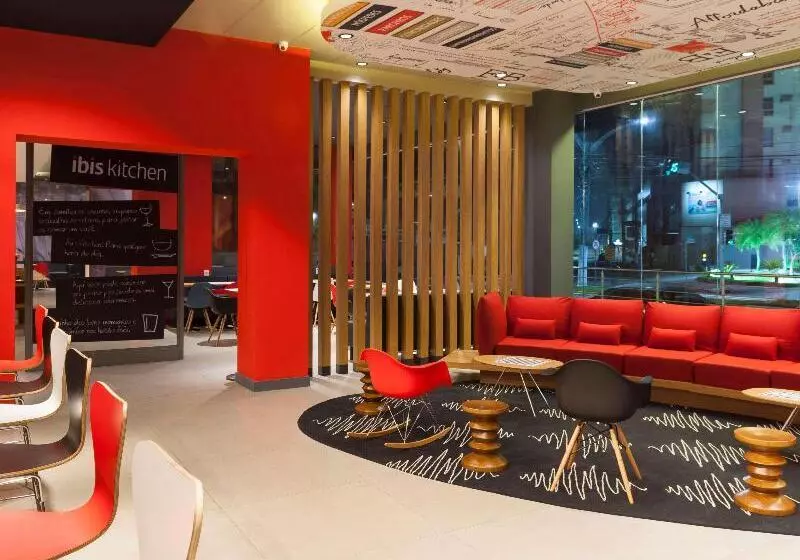 ホテル Ibis Navegantes Itajai