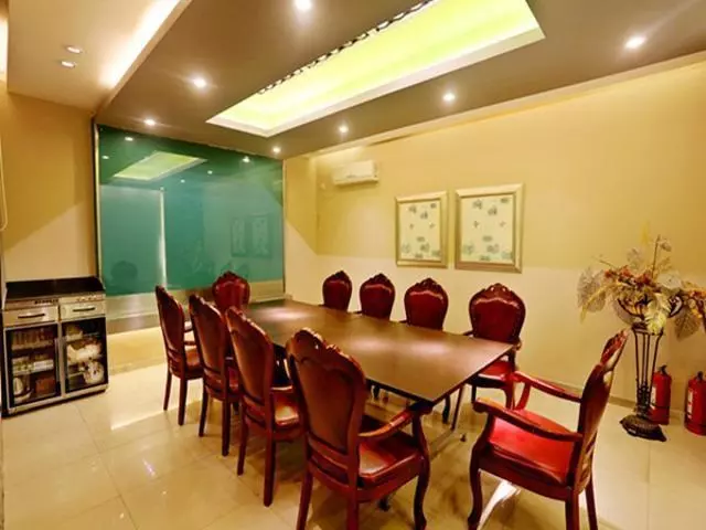 ホテル Jinjiang Inn Xuchang Hubin Road