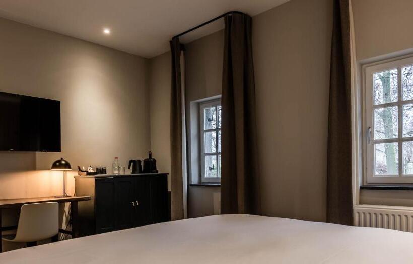 Отель Landgoed Altenbroek