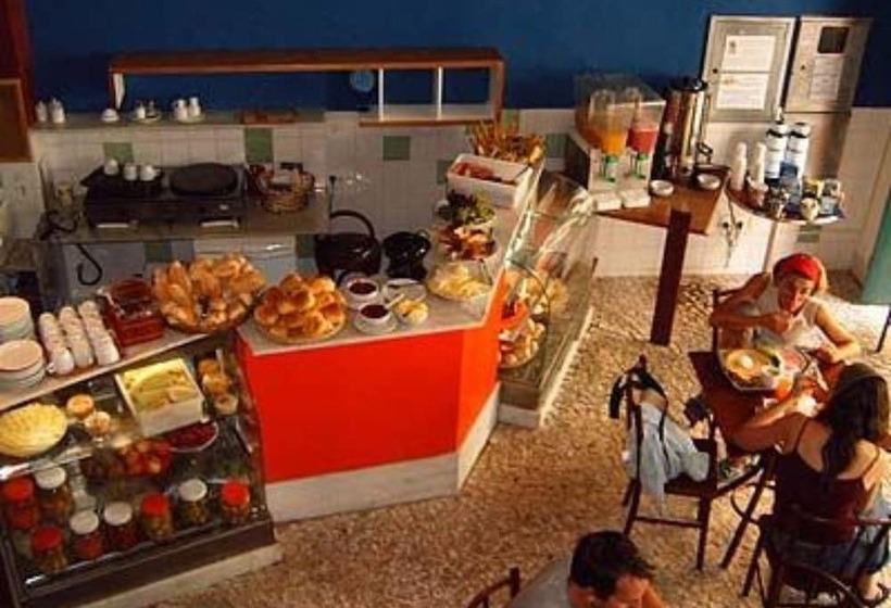 هتل Laranjeiras Hostel