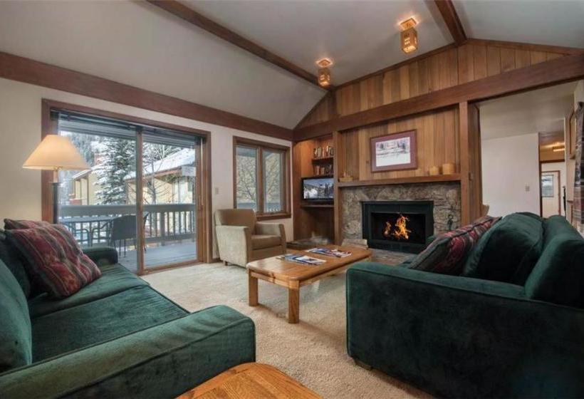 בית מלון כפרי Teewinot Condominiums