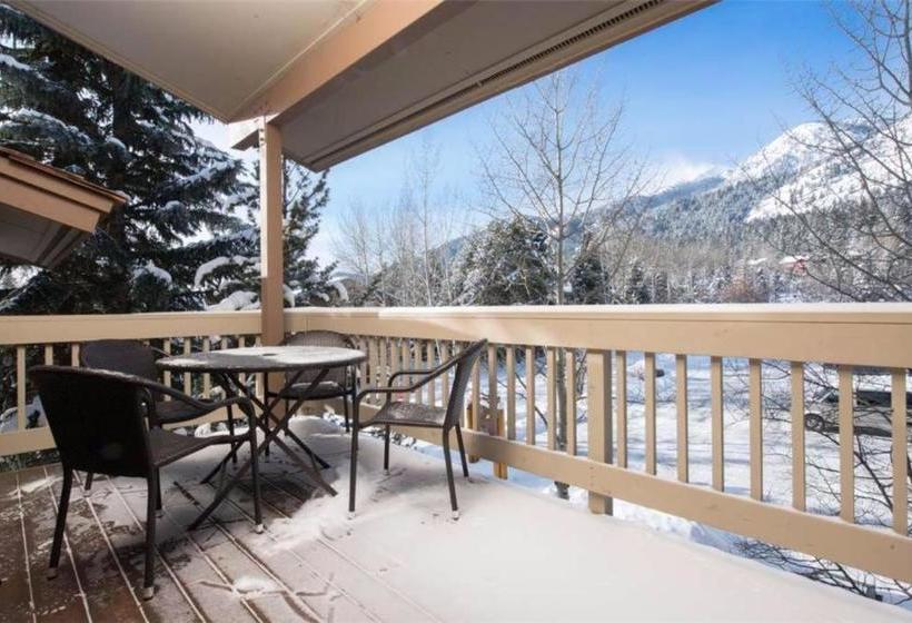 בית מלון כפרי Teewinot Condominiums