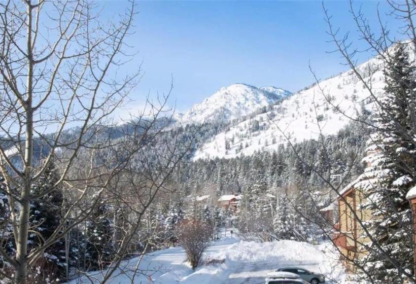 בית מלון כפרי Teewinot Condominiums