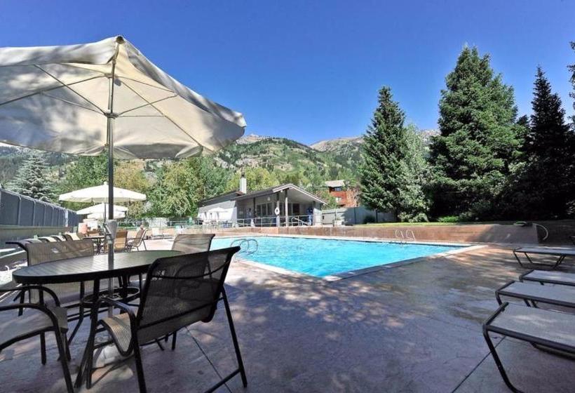 בית מלון כפרי Teewinot Condominiums