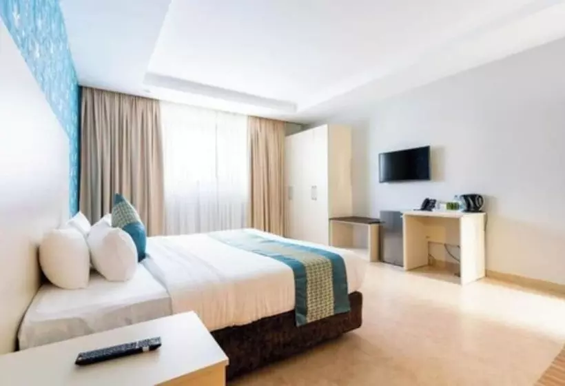 هتل Blooming Suites