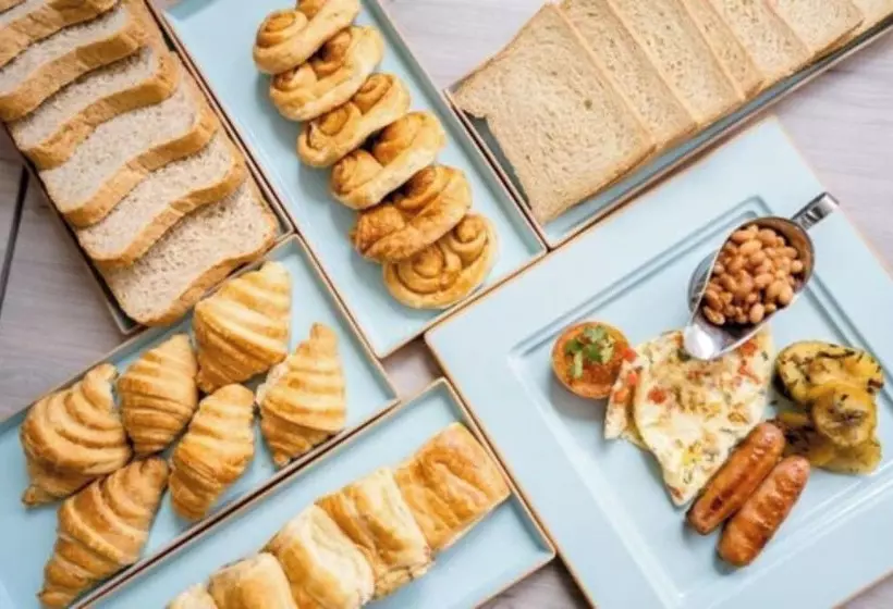 هتل Blooming Suites