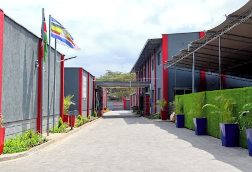 هتل Blooming Suites