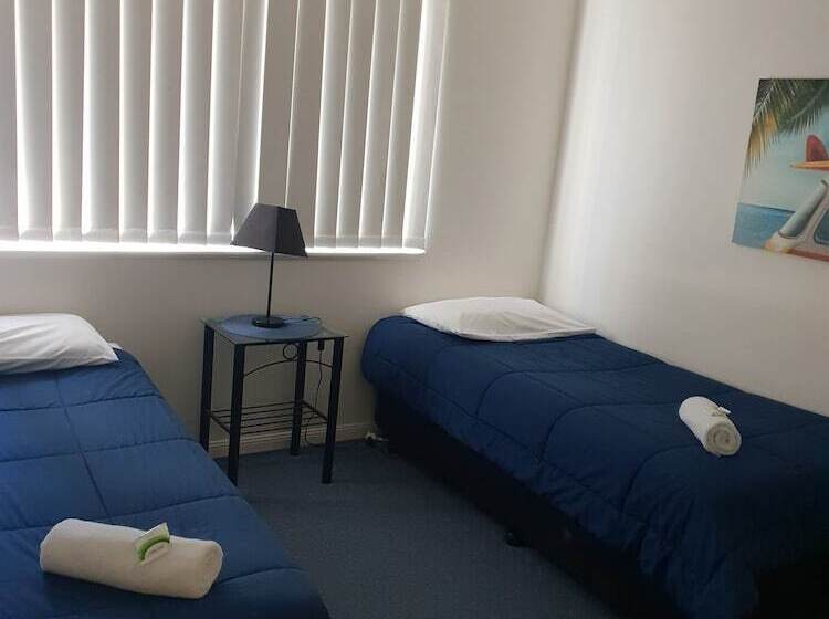 Bayviews & Harbourview Holiday Apartments