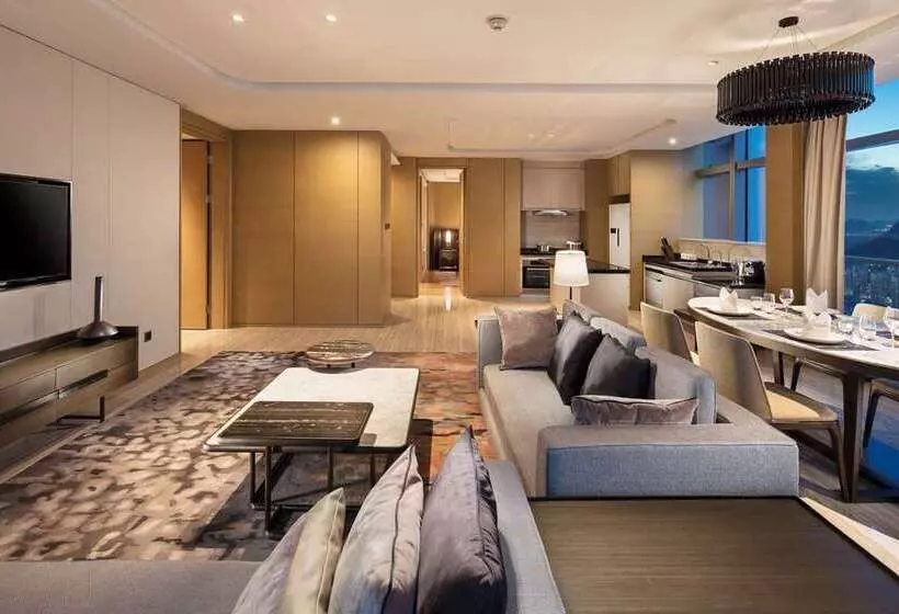 Hilton Jinan South Hotel & Residences