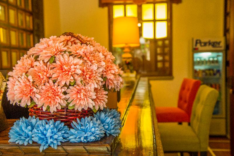 هتل El Carmen Suites