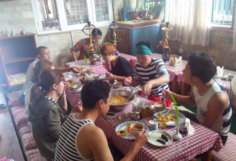 هتل Fishtail Villa